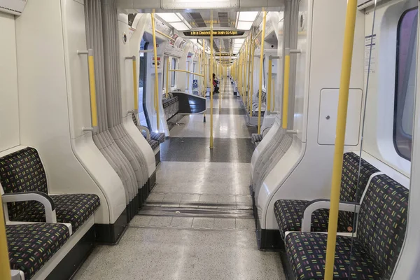 London Verenigd Koninkrijk Oktober 2018 Bijna Empy Metro Van District — Stockfoto