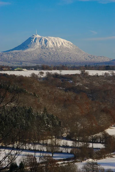 Puy Dome Sous Neige Vue Saint Pierre Chastel Auvergne — Photo