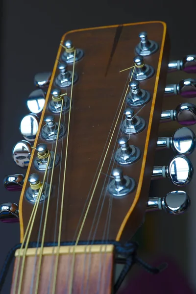 Strunowa Gitara Elektro Akustyczna Głowy Mechaniczne Wszystko Skrzypce — Zdjęcie stockowe