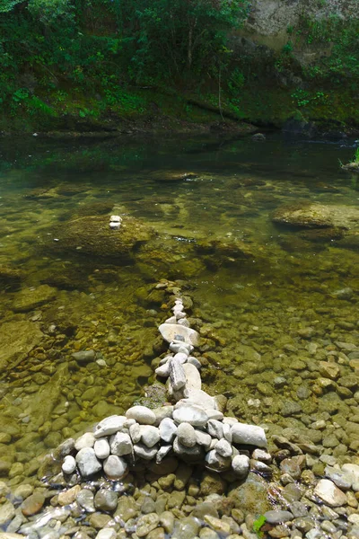 Widok Przezroczystą Wodę Rzeki Bourne Isere Francja — Zdjęcie stockowe