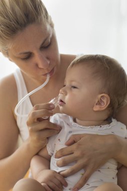 Anne temizlik bebek burun. burun aspirasyon temizleyici