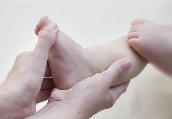 baby foot exercise close up