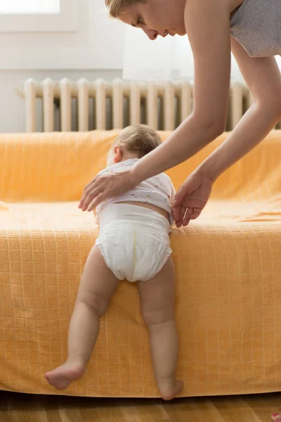 Sequence Photos Toddler Climbing Try Get Bed Baby Development Self — Stock Photo, Image