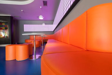 iç futuristik disko bar turuncu