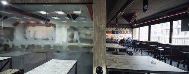 bir kafe bar modern tasarım tarzı