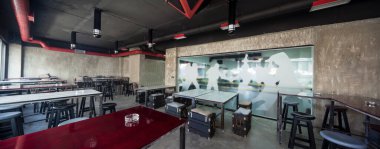 bir kafe bar modern tasarım tarzı