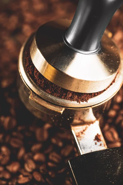 Coffee tamper,coffee press is made of stainless steel and roaste