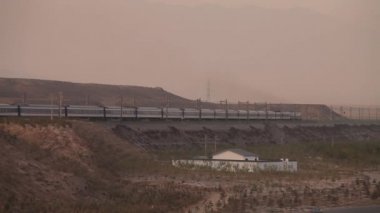 Çin yüksek hızlı tren yolu açık tarih