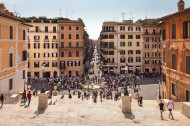 Roma, İtalya İspanyol Merdivenleri görüntüleyin. Via del Corso