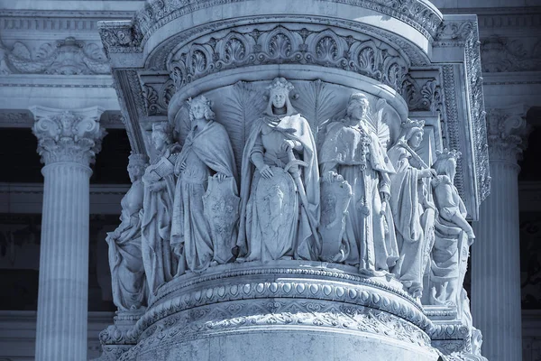 Victor Emmanuel II Anıtı detay renkli görüntüsü. Anavatan Altare della Patria Altar