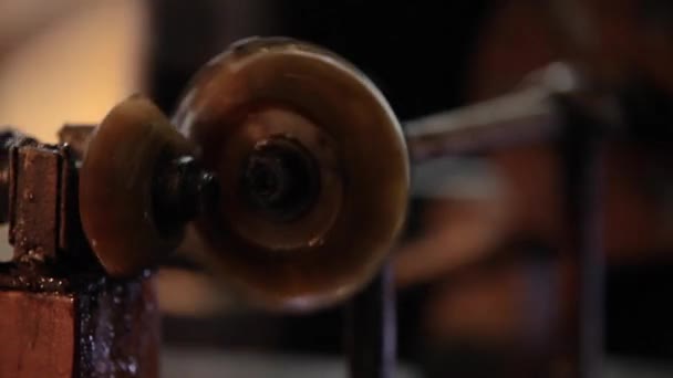 Fet Redskap Snabbt Roterande Kugghjul Arbetar Detalj Vintage Maskiner — Stockvideo