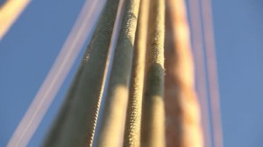 Yelkenli teknede halatlar ve halatlar, gemide detaylı donanım.