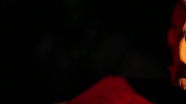İnsan kafatası yakın çekim, olay yeri - arkeoloji