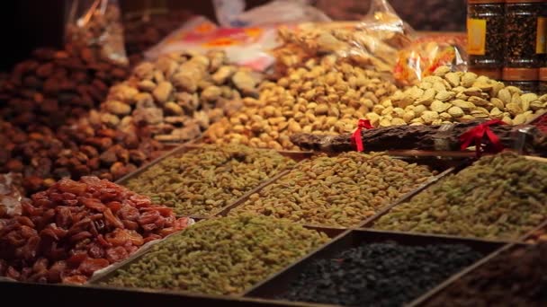 在丝绸之路上的一座伟大城市敦煌的市场上展出的香料 — 图库视频影像