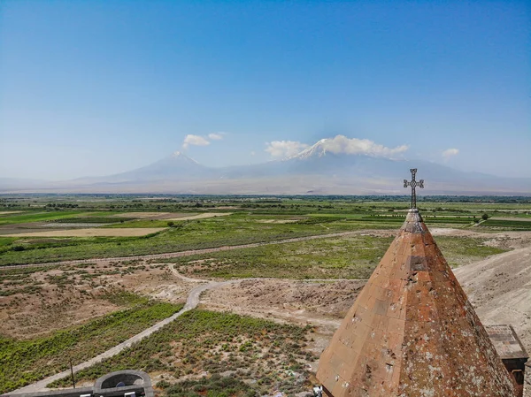 Efsanevi Manastır Khor Virap 'in kuş bakışı hava görüntüsü