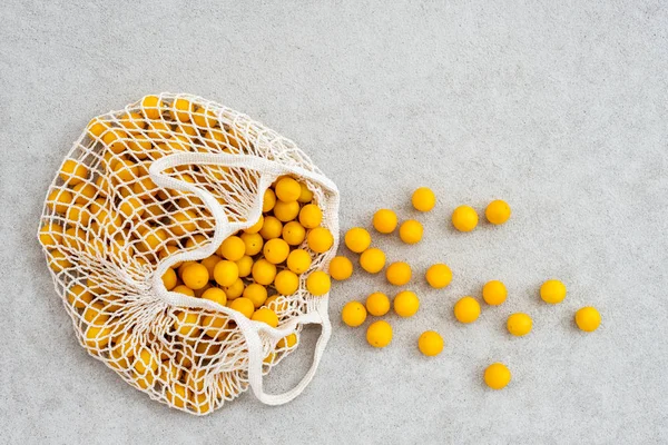 Πολλά Κίτρινα Δαμάσκηνα Βαμβακερή Ματιών Τσάντα Για Ψώνια Συγκεκριμένες Βασικές — Φωτογραφία Αρχείου