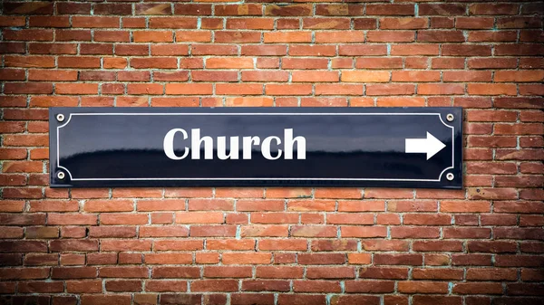 街道标志到教会 — 图库照片