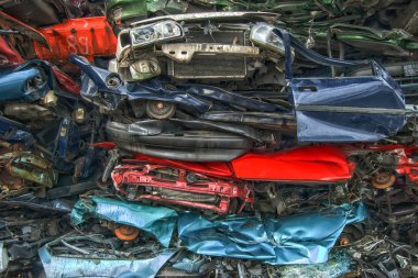 Eski metal Scrapyard üzerinde