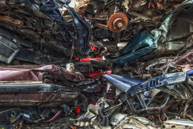 Eski metal Scrapyard üzerinde