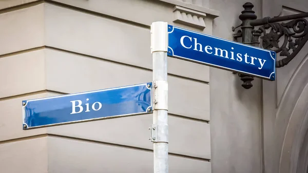 Street Sign bio versus kémia — Stock Fotó