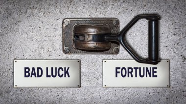 Duvar Anahtarı Fortune karşı Bad Luck