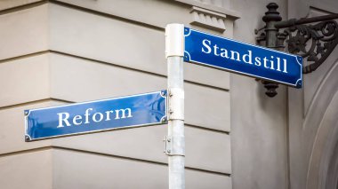Duruş karşı reform sokak Işareti