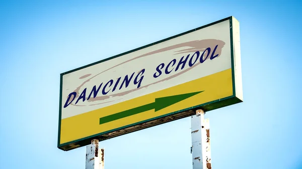 Straßenschild zur Tanzschule — Stockfoto