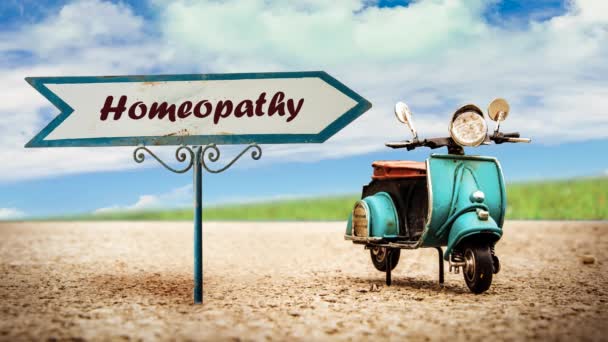 Straßenschild Weist Den Weg Zur Homöopathie — Stockvideo