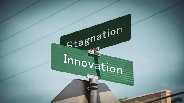 Street Sign Innovation versus Stagnation — Stock Photo, Image
