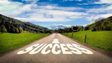 Başarı için Yol İmzala