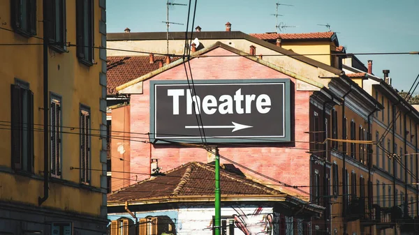 Straat Teken Richting Naar Het Theater — Stockfoto