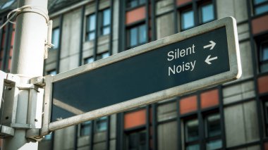 Sokak Imza yön yol Silent VERSUS gürültülü