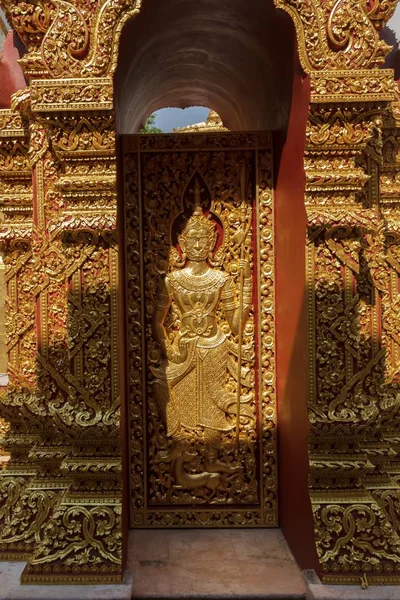 Mooie Gouden Engel Tempel — Stockfoto