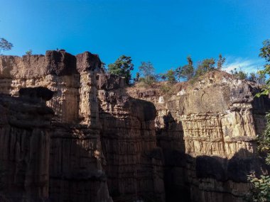 Bir güzel rock kayalıklarla