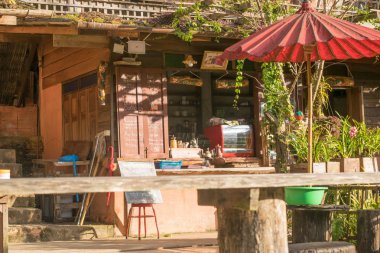 kahve dükkanı tepede. bir yaşam tarzı. Basit bir hayat.