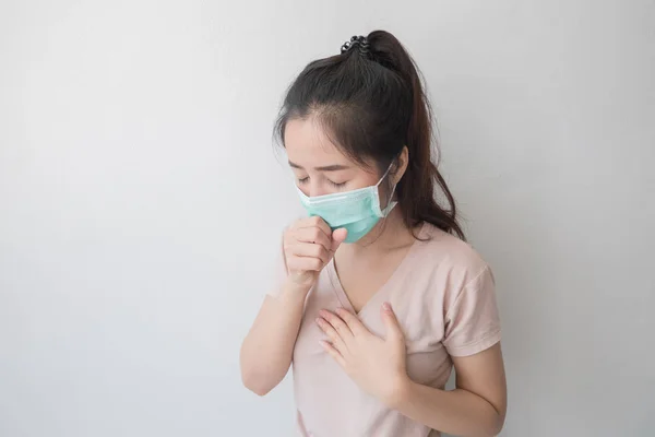 Ázsiai nők viselnek egészségügyi maszkokat, hogy megakadályozzák a baktériumok és a por. Gondoltam — Stock Fotó