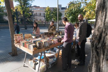 Madrid, İspanya - 12 Kasım 2017 :Kimliği belirsiz kişiler b