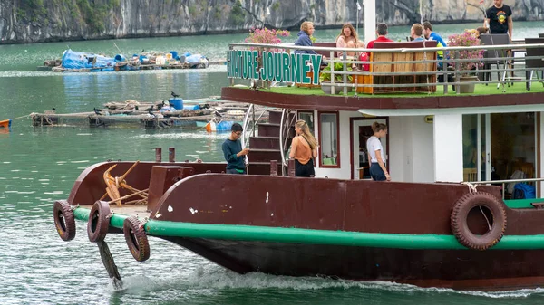 Cat Ba, Vietnam - 19 Kasım 2019: 