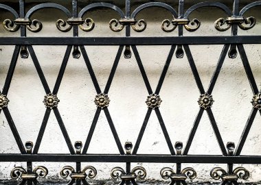  Dokulu bir duvar ile güzel ızgara