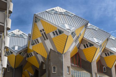 Rotterdam, Hollanda - 8 Kasım 2018 : Küp evler. Bir set 