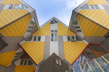 Rotterdam, Hollanda - 8 Kasım 2018 : Küp evler. Bir set 
