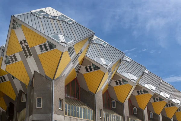 Rotterdam, Hollanda - 8 Kasım 2018 : Küp evler. Bir set 