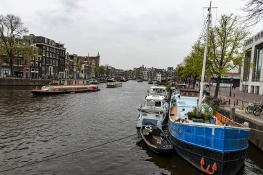 Hollanda Amsterdam 2018, Şehri bölümlere kesen kanallardan biri