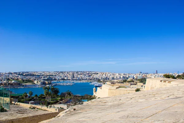 Valletta, Malta, deniz ve doğa manzarası