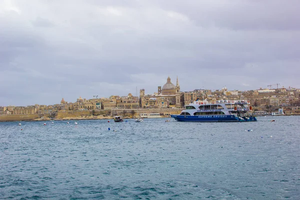 Panorama Miasta Valletta Malta Morze Pięknym Widokiem Okolicę — Zdjęcie stockowe