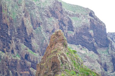 Tenerife, Kanarya adası / Tenerife dönüm noktası manzara geçit ve köy 