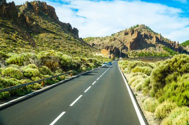 Teide National Park'ta doğal dağ yolu, Tenerife, İspanya
