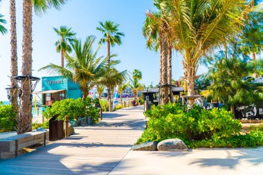 La Mer veya Jumeira Sahili, ABD 'nin Dubai şehrinde bulunan bir plajdır.