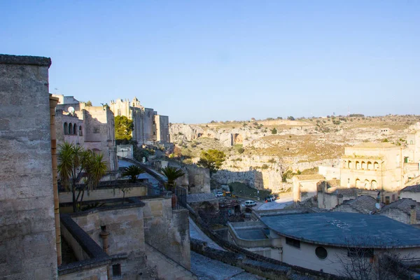 Matera, İtalya: İtalya 'nın Matera kentine tarihi binalarla panoramik manzara. Unesco miras sitesi
