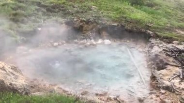 Doğal şofben, kaplıca suyu, Yellowstone Milli Parkı. 
